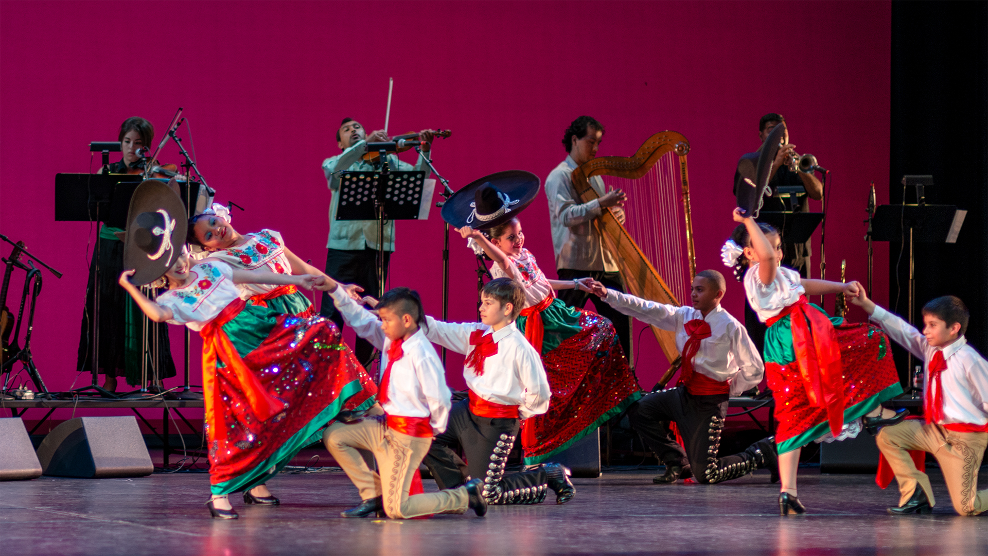 The children's group at the end of the Mexican hat dance