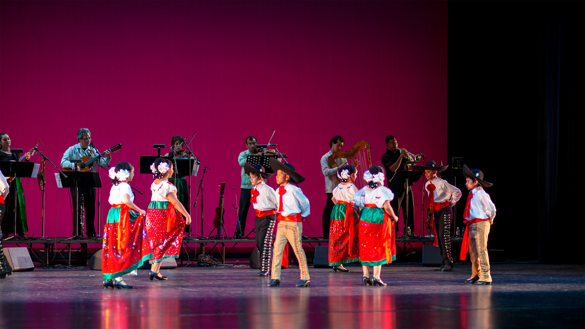The Company's children's group starting the famous Mexican hat dance