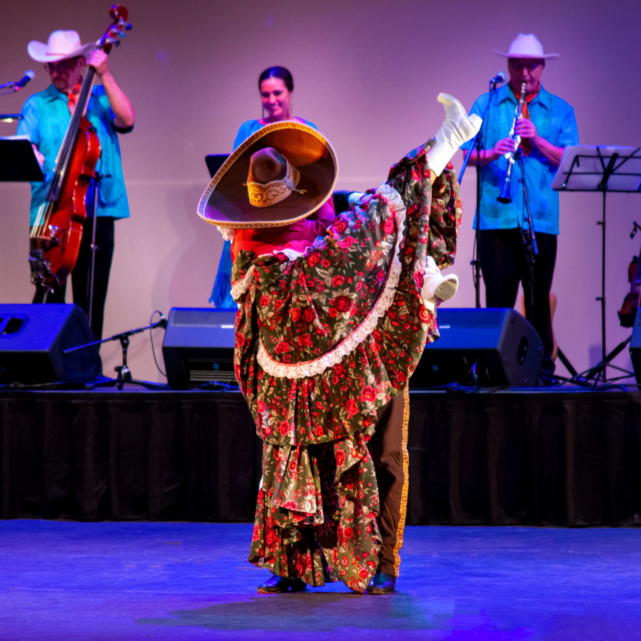 The end of a dance number from the state of Zacatecas called La Cabrona